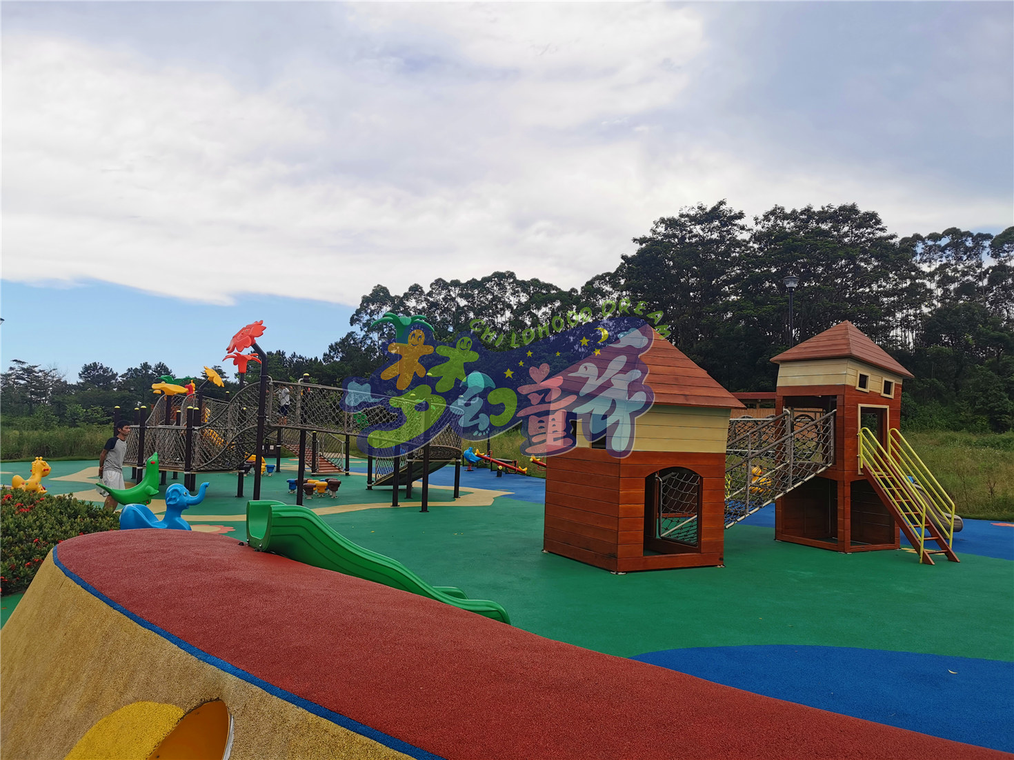 清遠(yuǎn)美林湖兒童活動(dòng)場(chǎng)