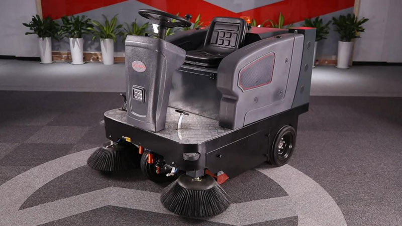 駕駛式掃地機(jī)哪個(gè)好-揚(yáng)子掃地機(jī) 駕駛式掃地機(jī)哪個(gè)好-揚(yáng)子掃地機(jī)