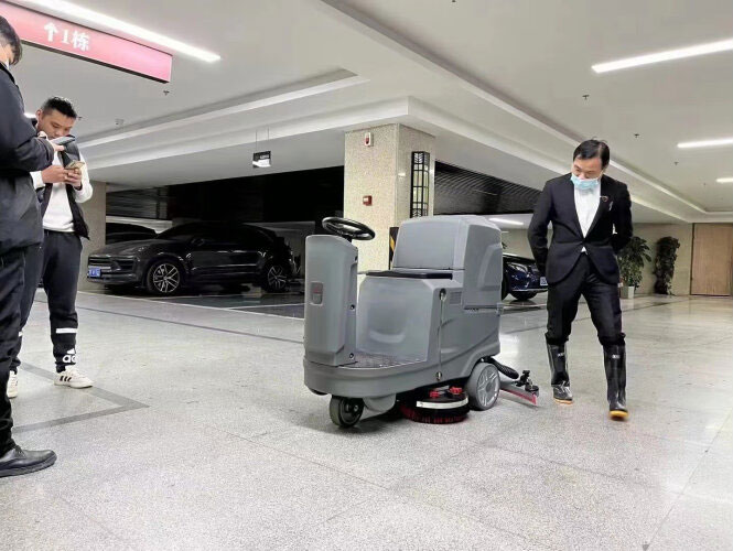 地庫(kù)洗地車多少錢 地庫(kù)洗地車多少錢