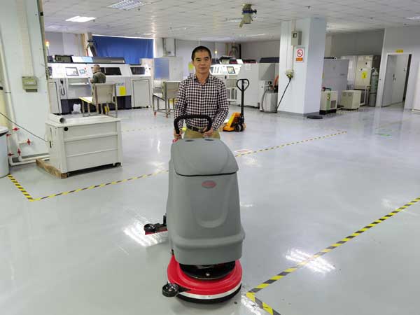 洗地機(jī)選購技術(shù)總結(jié)(圖1) 如何選擇洗地機(jī)